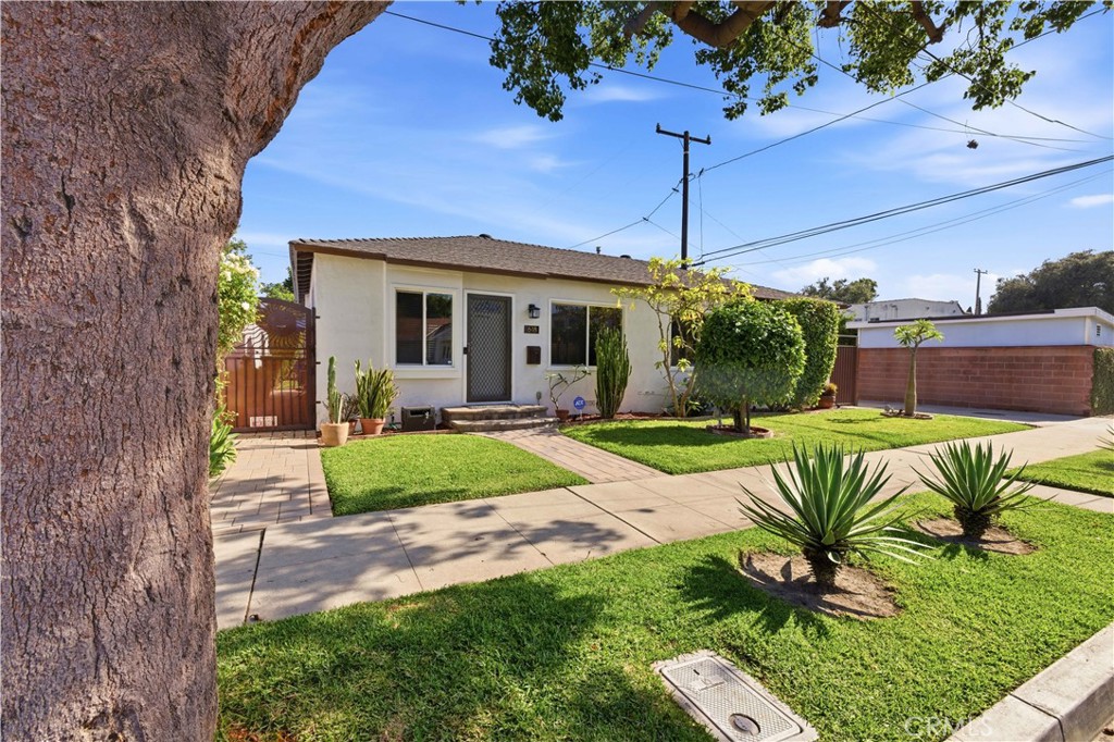 618 W 21st, Long Beach, CA 90806 — photo 1