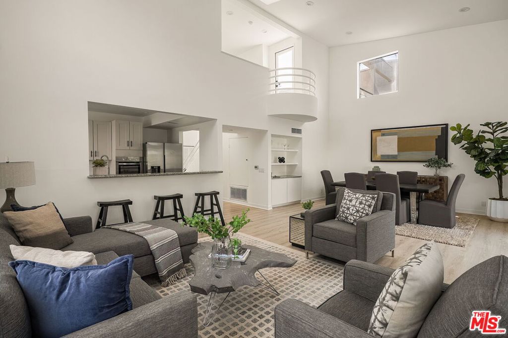 1617 S Beverly Glen Boulevard 404, Los Angeles, CA 90024 — photo 1