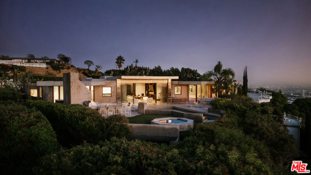 301 Trousdale Place, Beverly Hills, CA 90210 — photo 1