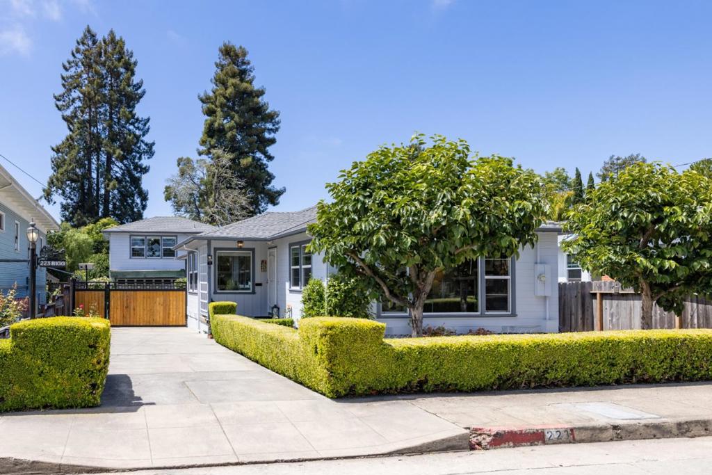 223 Rigg Street, Santa Cruz, CA 95060 — photo 1