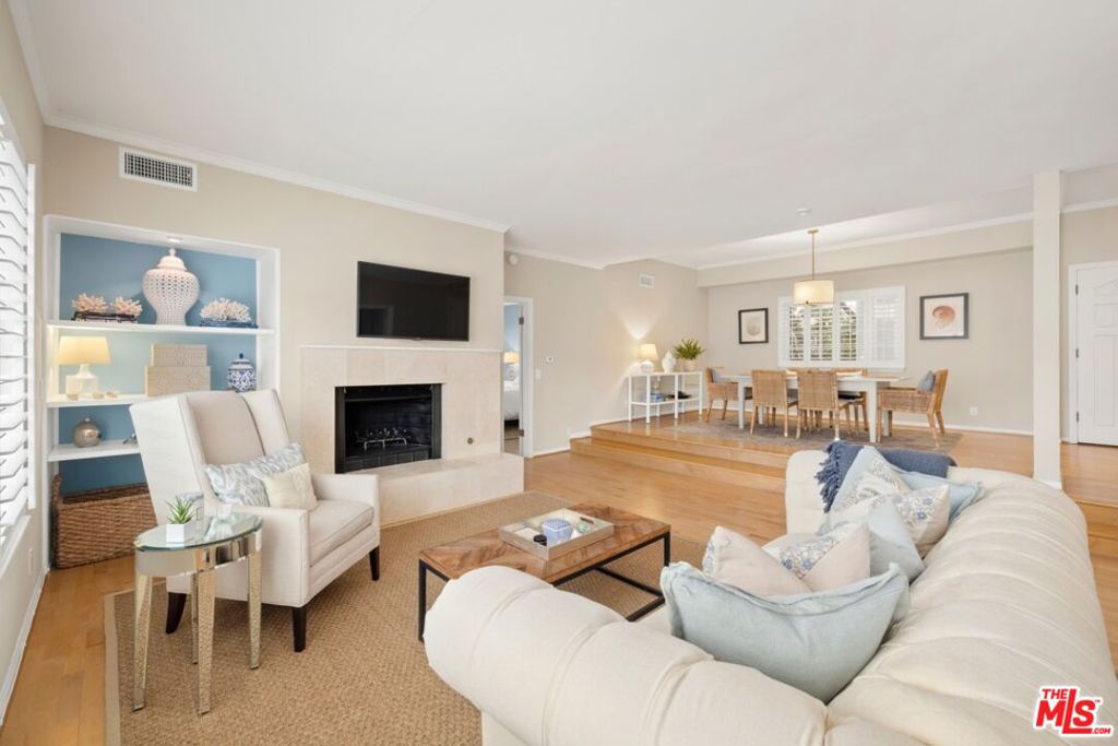 1247 10th Street 4, Santa Monica, CA 90401 — photo 1