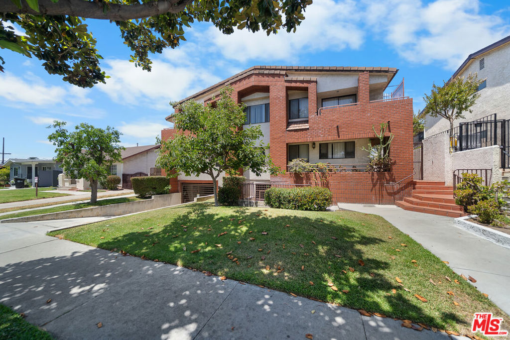 527 W Harvard Street 4, Glendale, CA 91204 — photo 1