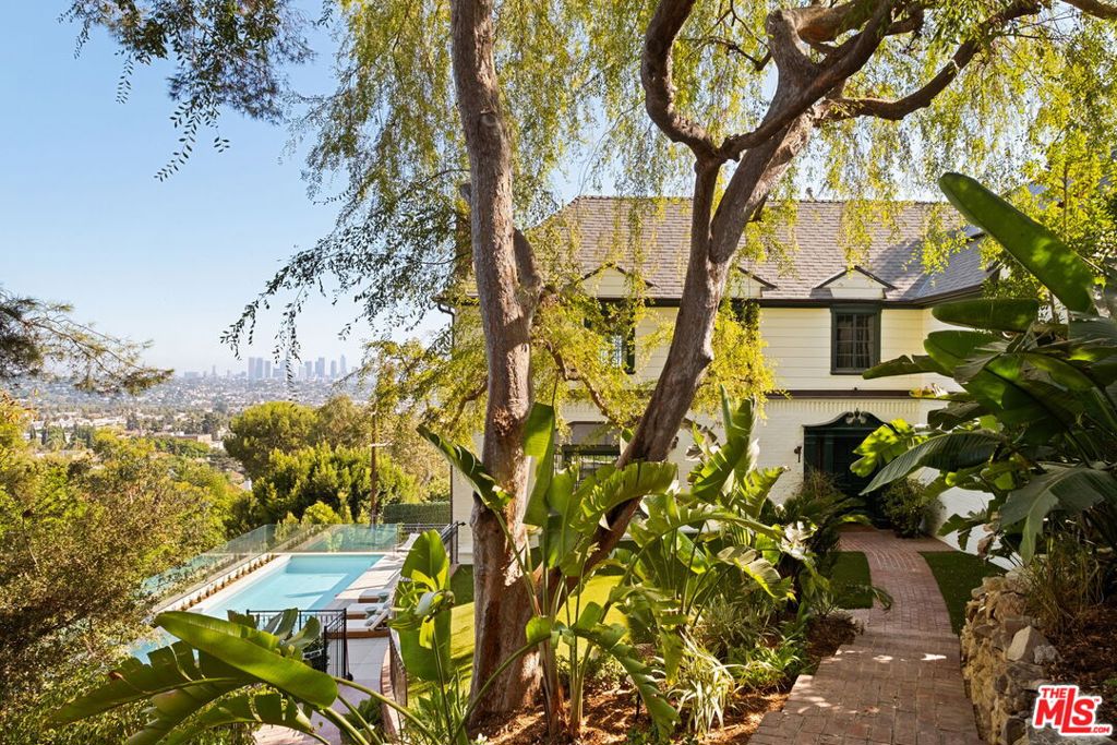 4818 Bonvue Avenue, Los Angeles, CA 90027 — photo 1