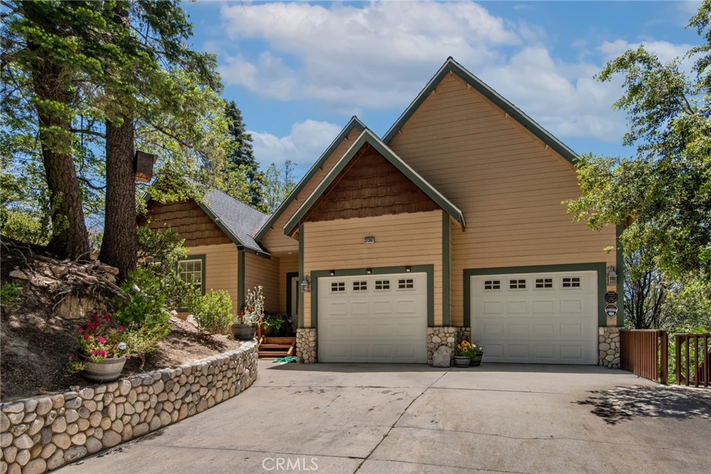 27347 Maplewood, Lake Arrowhead, CA 92317 — photo 1