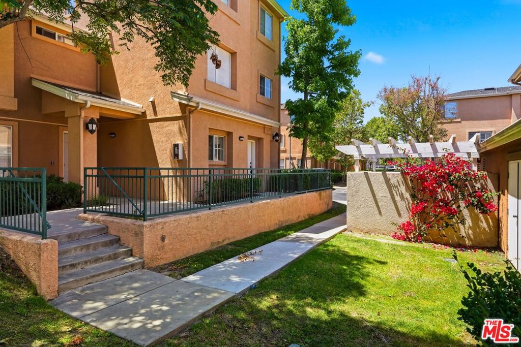 1050 Harbor Heights Drive C, Harbor City, CA 90710 — photo 1
