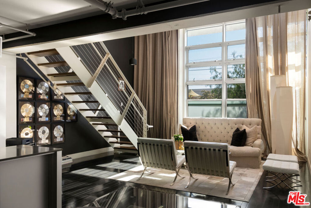 510 S Hewitt Street 109, Los Angeles, CA 90013 — photo 1