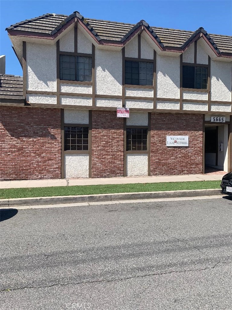 5665 Whitnall, North Hollywood, CA 91601 — photo 1