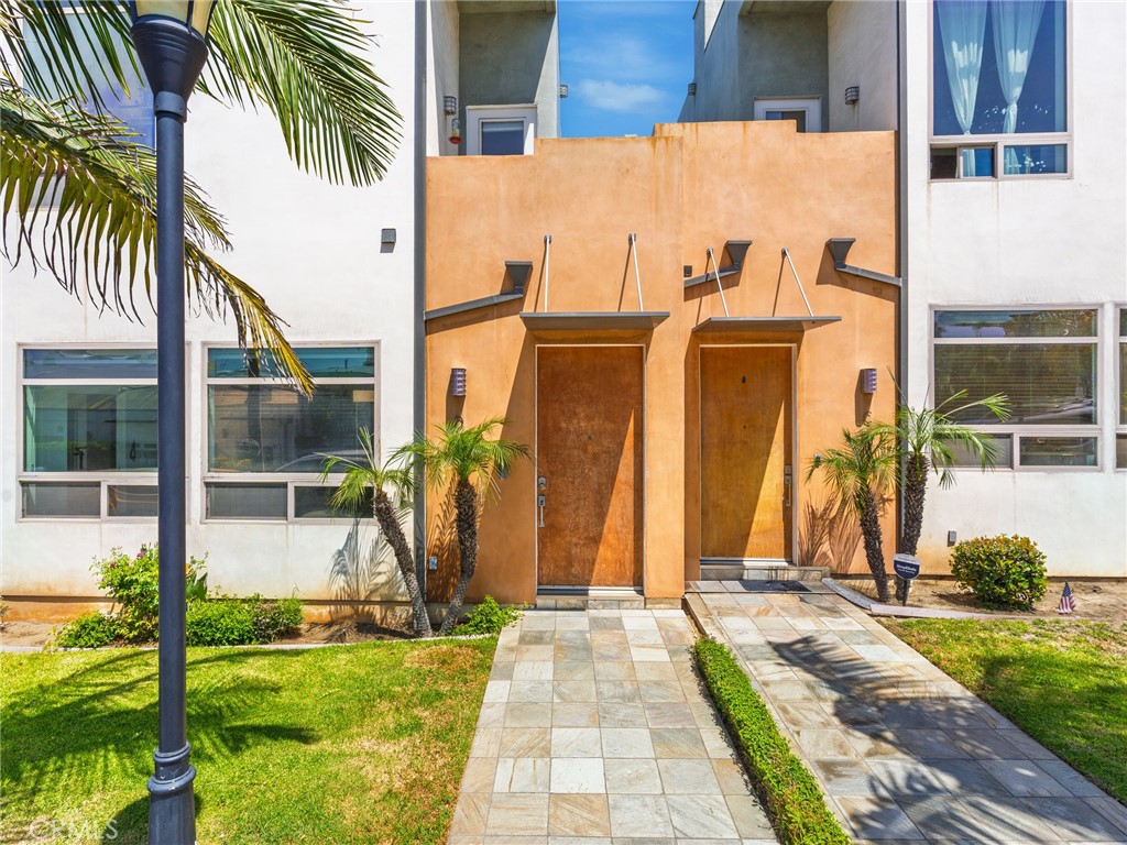 1225 E Grand Avenue D, El Segundo, CA 90245 — photo 1