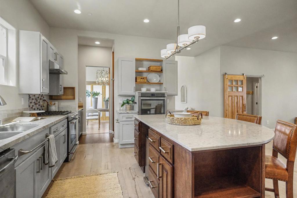 3057 California Avenue, Marina, CA 93933 — photo 1