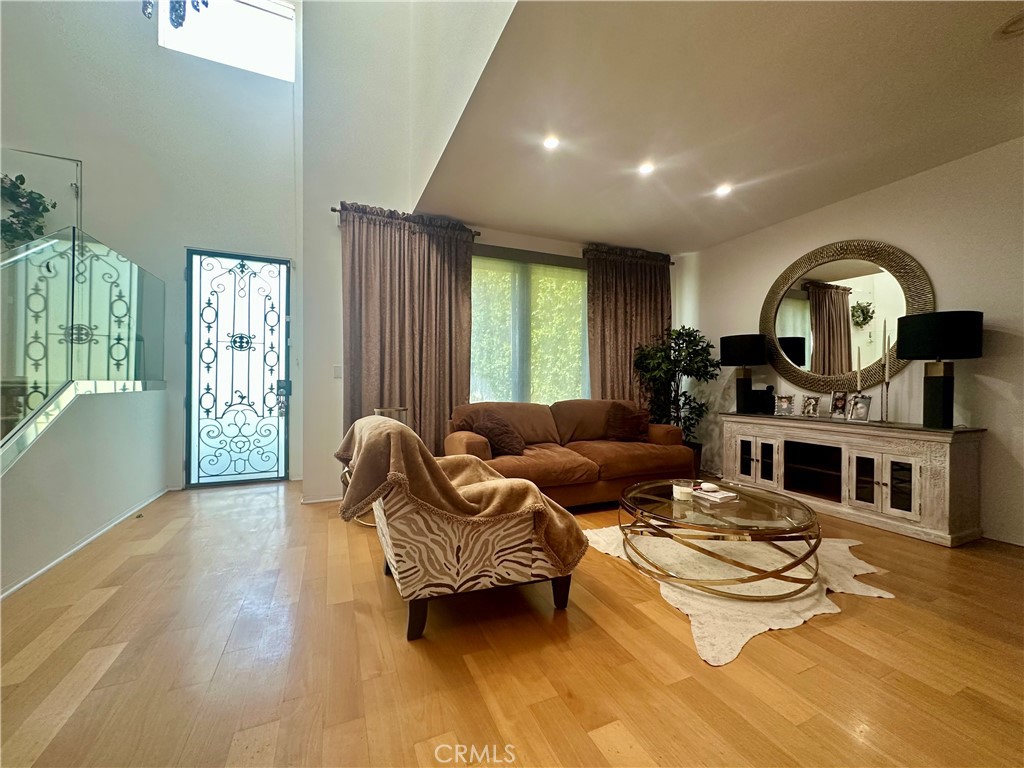 14721 Valley Vista, Sherman Oaks, CA 91403 — photo 1