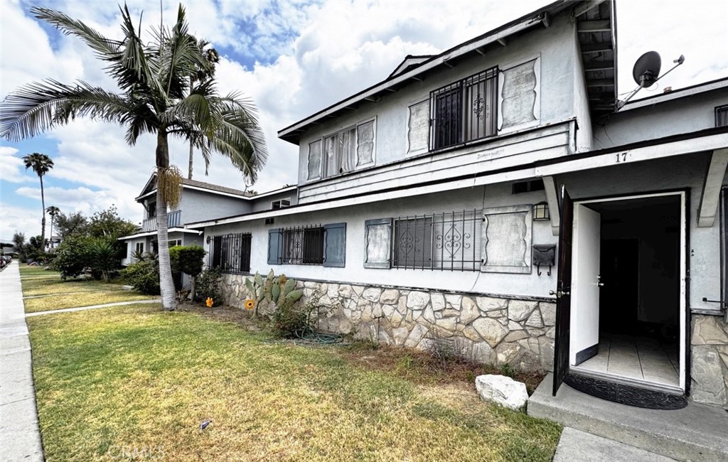 17 Scottsdale N, Carson, CA 90745 — photo 1