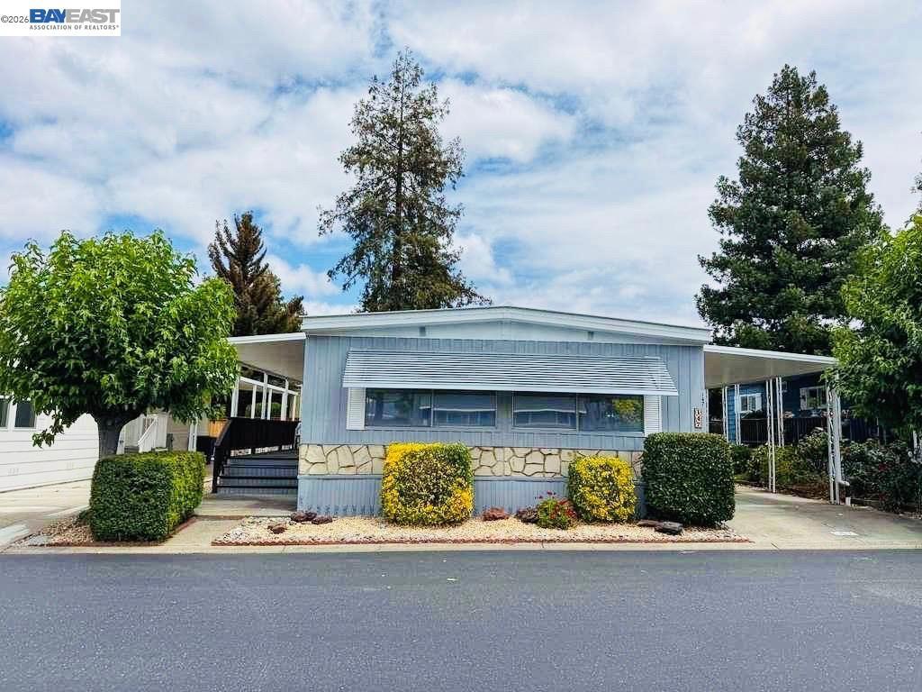 3231 Vineyard Ave, Pleasanton, CA 94566 — photo 1