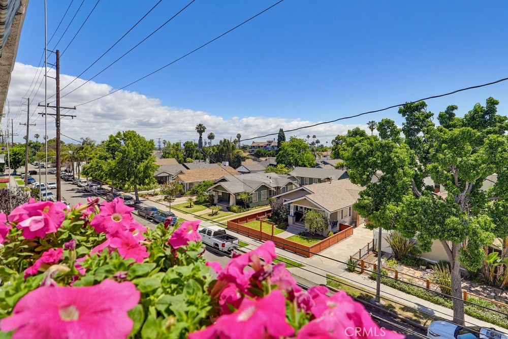 363 Newport Avenue 302, Long Beach, CA 90814 — photo 1