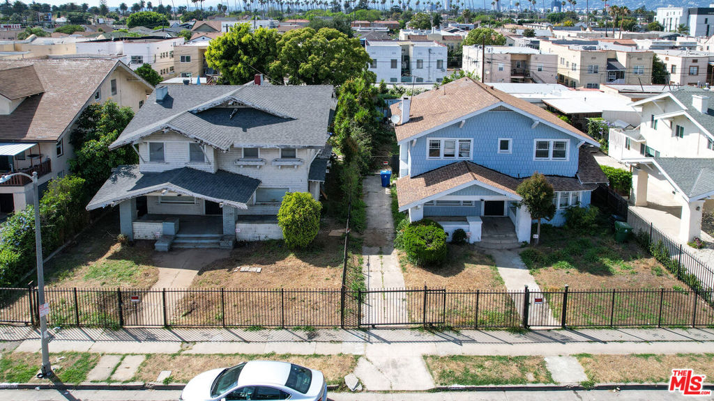 1439 12th Avenue, Los Angeles, CA 90019 — photo 1