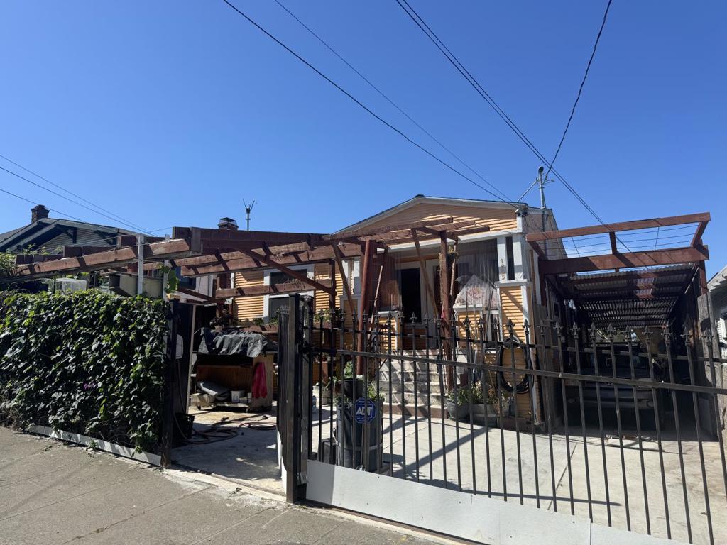 1925 E 27th Street, Oakland, CA 94606 — photo 1