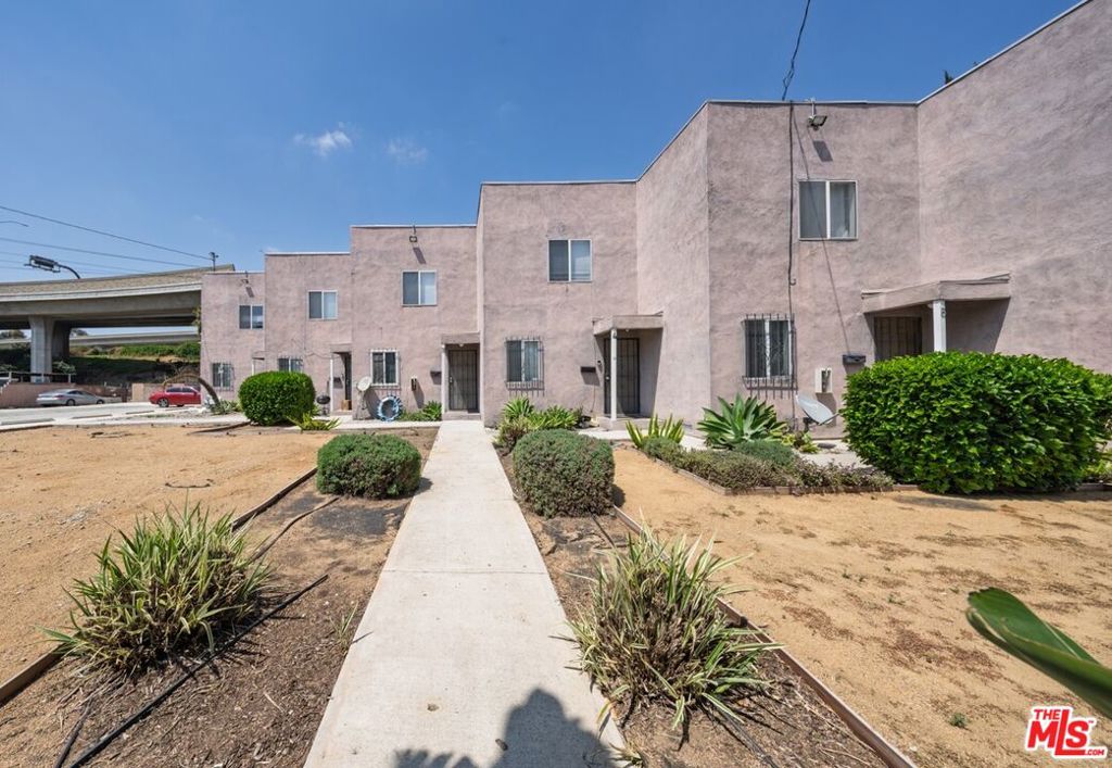517 W 117th Street, Los Angeles, CA 90044 — photo 1