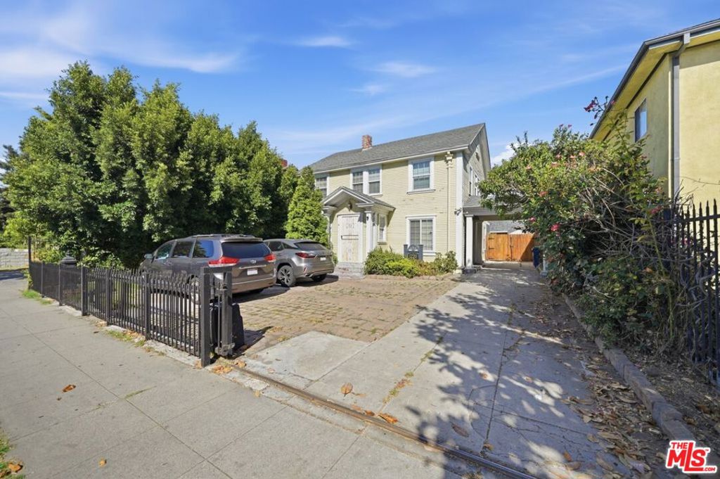 1220 Crenshaw Boulevard, Los Angeles, CA 90019 — photo 1