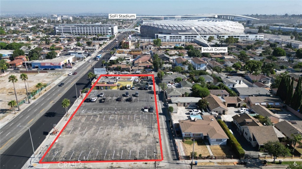 10500 S Prairie Avenue, Inglewood, CA 90303 — photo 1