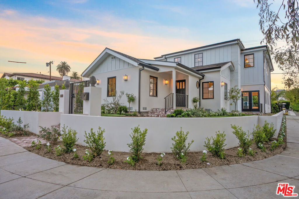 8671 Clifton Way, Beverly Hills, CA 90211 — photo 1