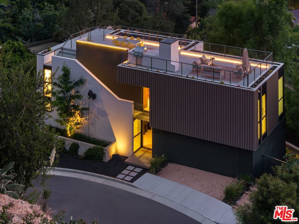 2635 Hargrave Drive, Los Angeles, CA 90068 — photo 1