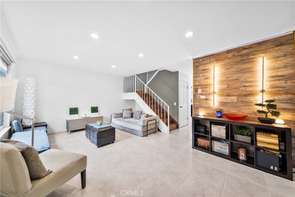 2921 S Sycamore St E, Santa Ana, CA 92707 — photo 1