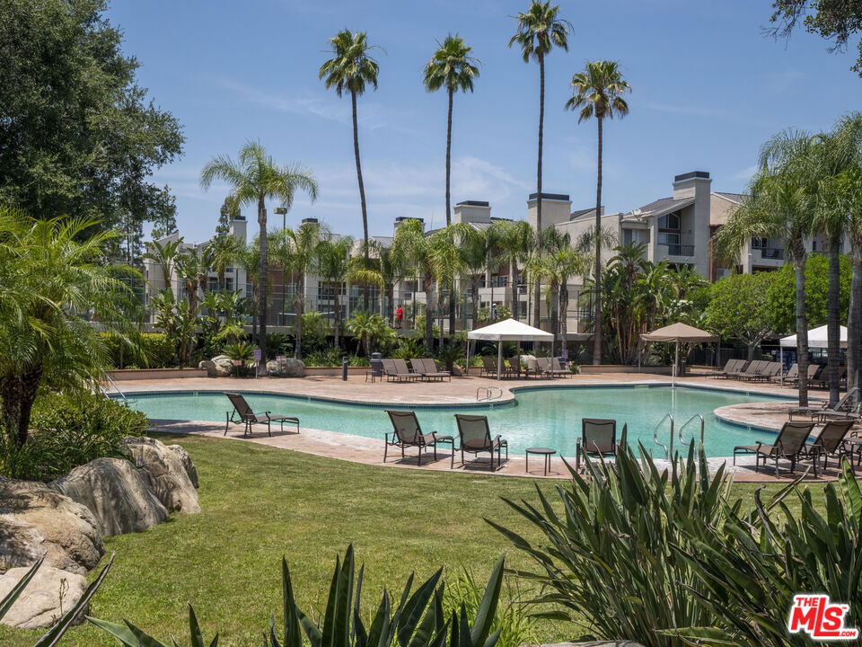 5515 Canoga Avenue 230, Woodland Hills, CA 91367 — photo 1
