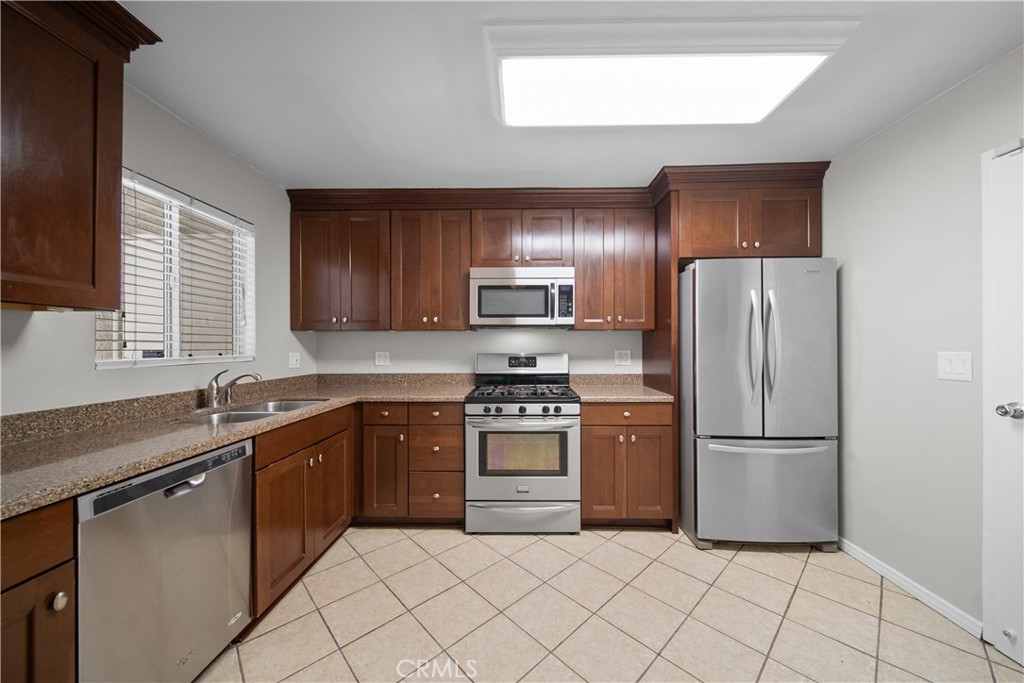 21346 Nandina 102, Newhall, CA 91321 — photo 1