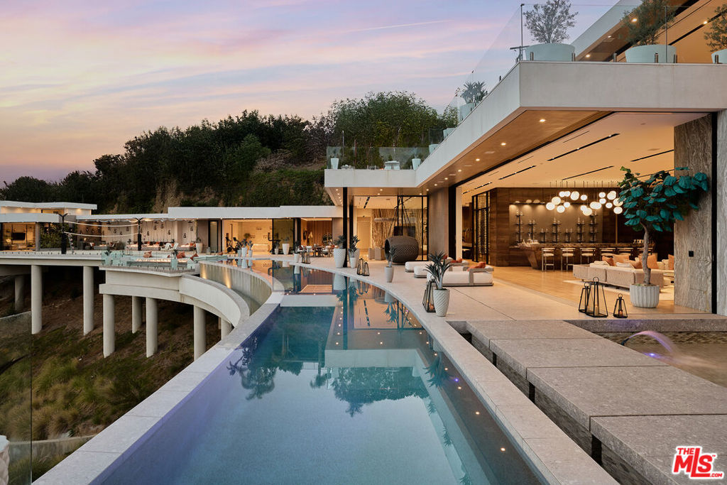 9330 Flicker Way, Los Angeles, CA 90069 — photo 1