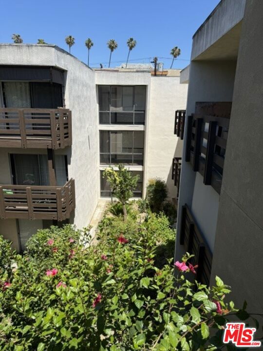 320 S Ardmore Avenue 314, Los Angeles, CA 90020 — photo 1