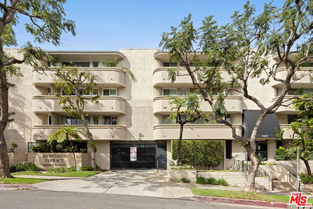 11645 Montana Avenue 206, Los Angeles, CA 90049 — photo 1