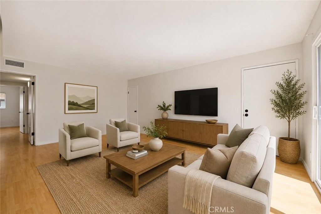 5055 Coldwater Canyon Avenue 105, Sherman Oaks, CA 91423 — photo 1