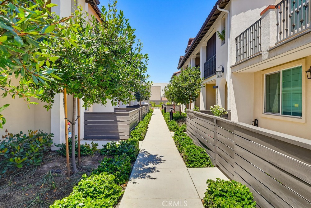 2538 Valentina Way 5, Commerce, CA 90040 — photo 1