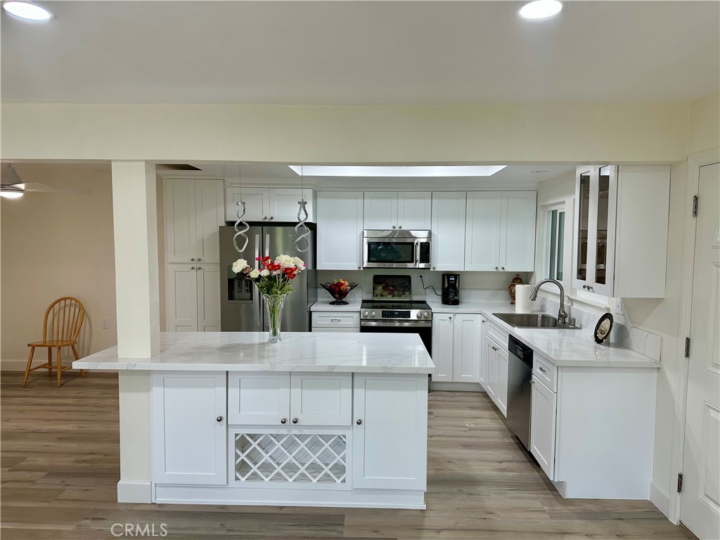 2277 Via mariposa W B, Laguna Woods, CA 92637 — photo 1