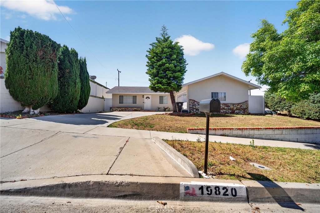 19820 Merryhill, Canyon Country, CA 91351 — photo 1