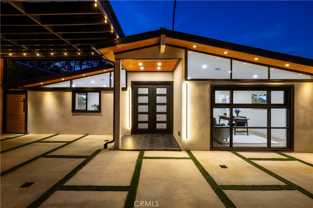 22263 Flanco, Woodland Hills, CA 91364 — photo 1