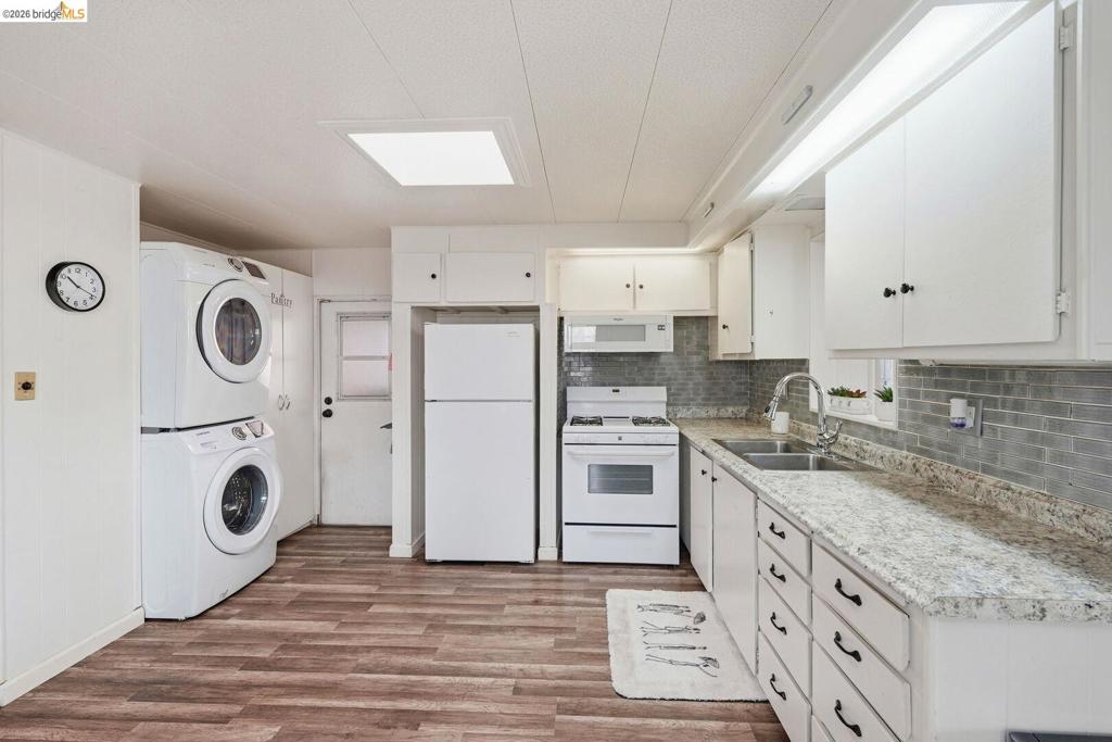 8200 Jantzen RD, Modesto, CA 95357 — photo 1
