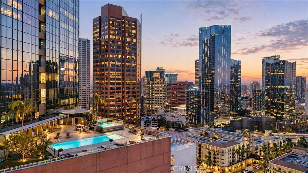 1100 Wilshire Boulevard 1812, Los Angeles, CA 90017 — photo 1