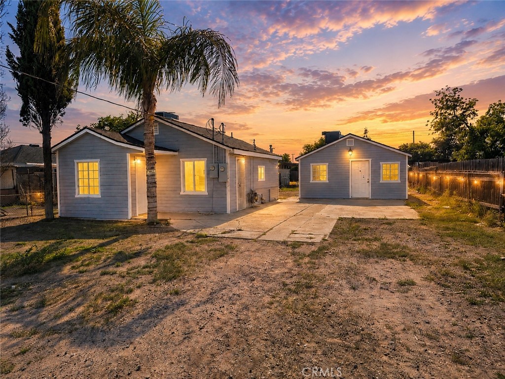2403 S I, Bakersfield, CA 93304 — photo 1