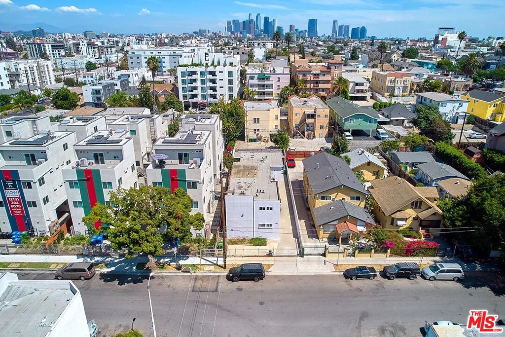 1132 S Oxford Avenue, Los Angeles, CA 90006 — photo 1