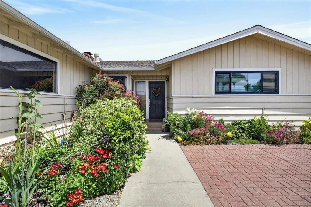251 La Mesa Drive, Salinas, CA 93901 — photo 1