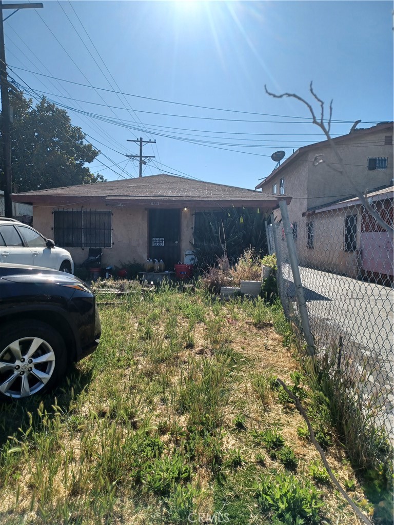 6113 Menlo, Los Angeles, CA 90044 — photo 1
