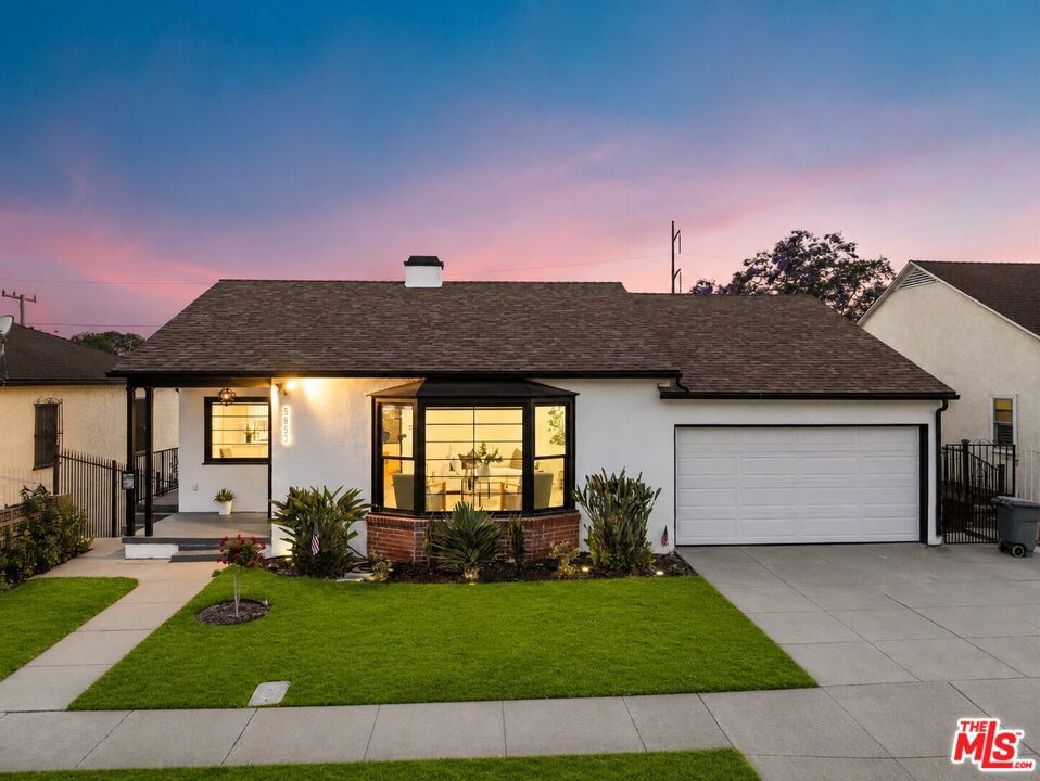 5853 S La Brea Avenue, Los Angeles, CA 90056 — photo 1