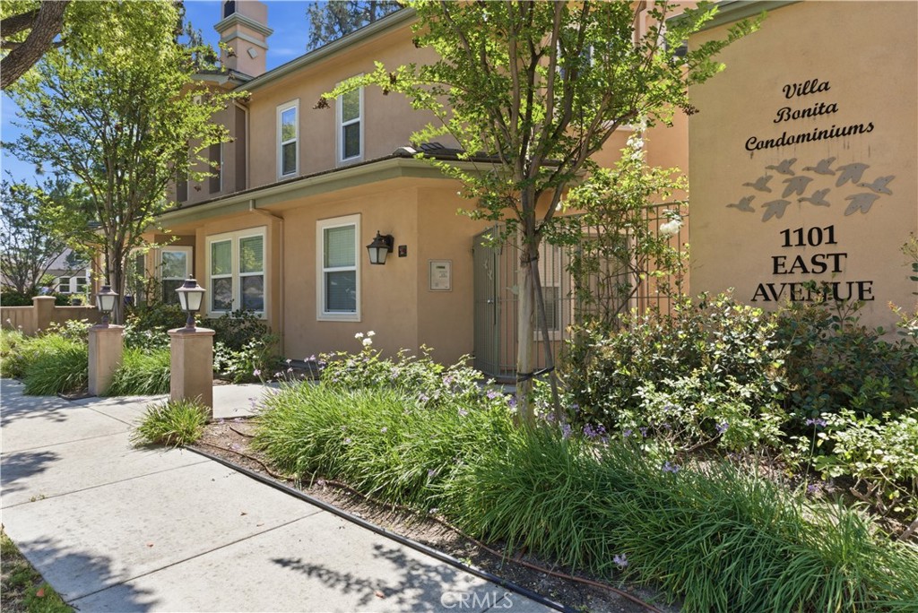 1101 East Avenue, Burbank, CA 91504 — photo 1