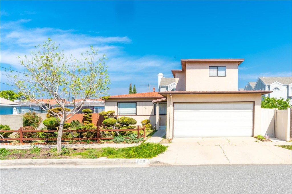 909 Garnet, Redondo Beach, CA 90277 — photo 1