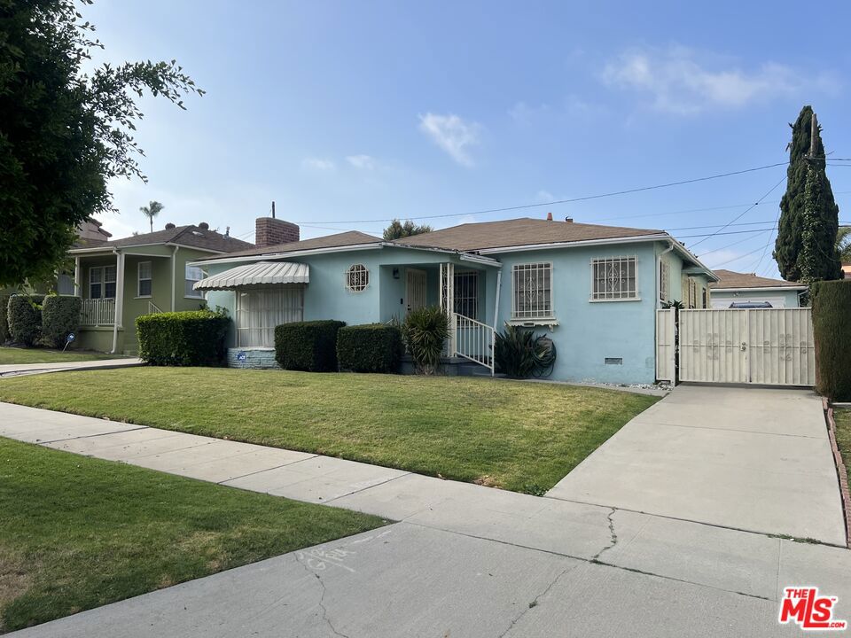 3511 Floresta Avenue, Los Angeles, CA 90043 — photo 1