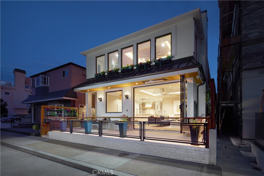1311 W Bay Avenue, Newport Beach, CA 92661 — photo 1