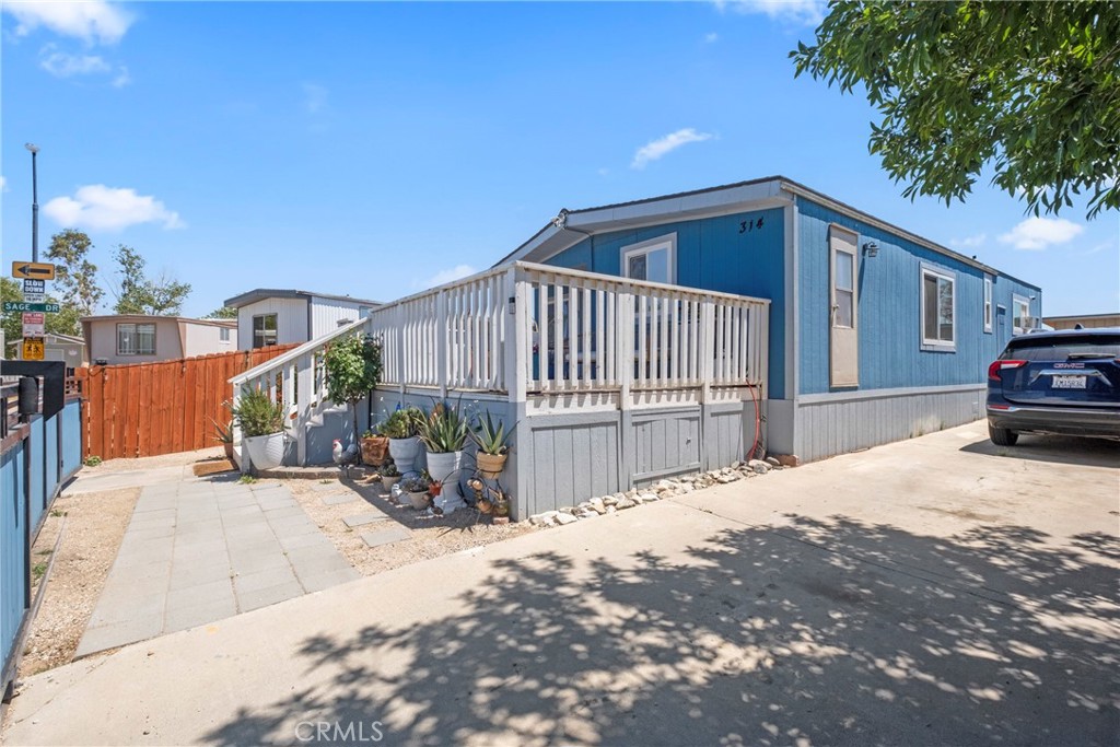 3300 15th Street W 314, Rosamond, CA 93560 — photo 1