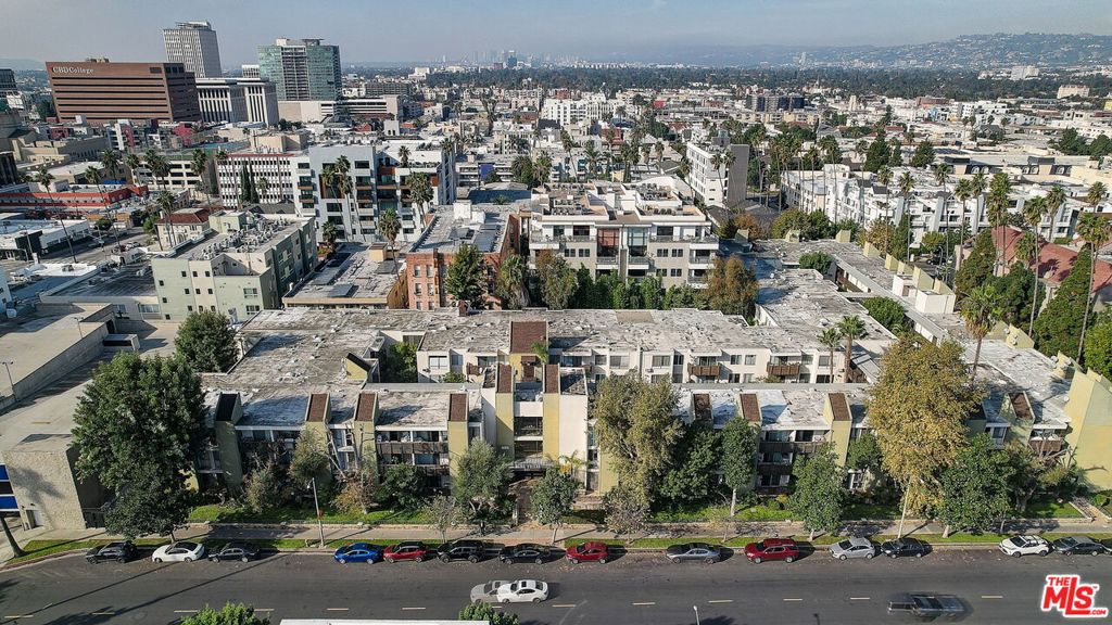 525 S Ardmore Avenue 222, Los Angeles, CA 90020 — photo 1
