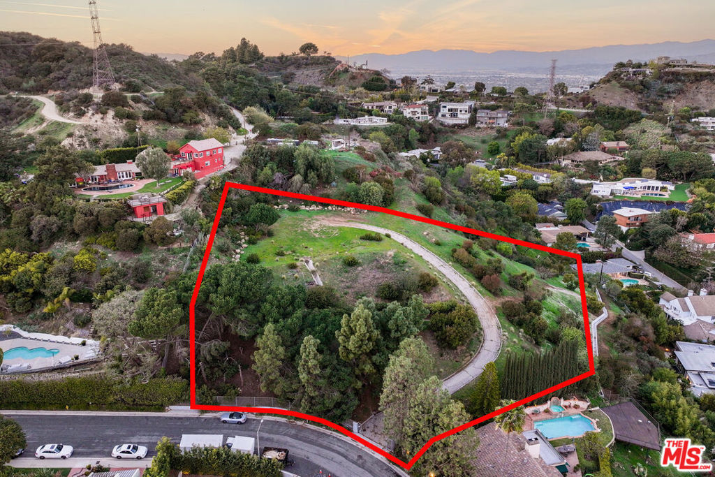 2666 Larmar Road, Los Angeles, CA 90068 — photo 1