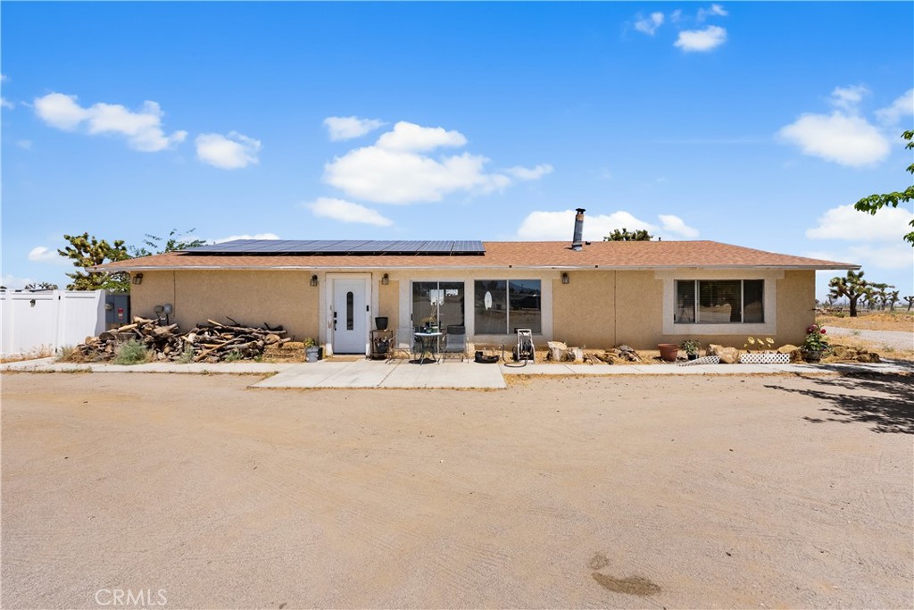 3104 Sacramento, Phelan, CA 92371 — photo 1